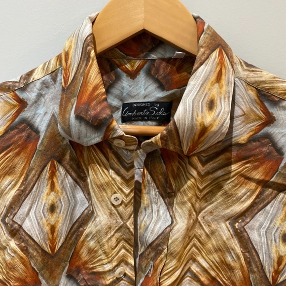 SOLD  Sola Button Up - Picture 2 of 4